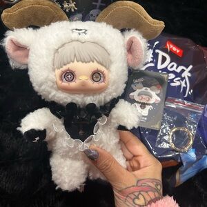 MayMei Fiend White Dark Forest